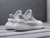 Кроссовки Adidas Yeezy 350 Boost v2 белые женские 3801-01