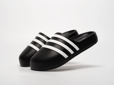 Сланцы Adidas