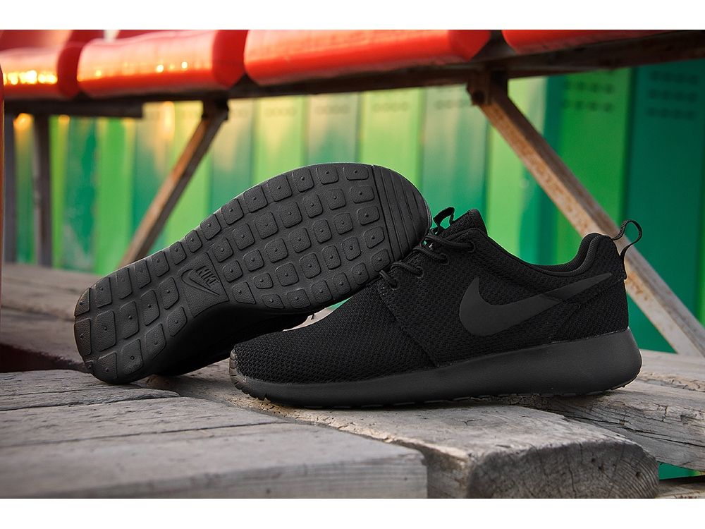 Купить кроссовки Nike Roshe Run черные 