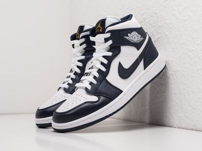 Кроссовки Nike Air Jordan 1 Mid