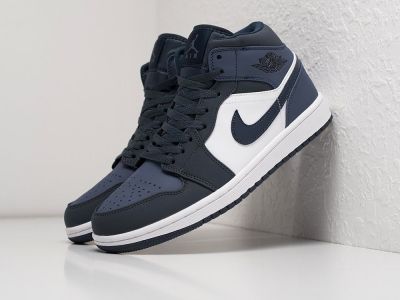 Кроссовки Nike Air Jordan 1 Mid