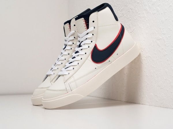 Кроссовки Nike Blazer Mid 77