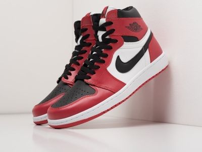 Кроссовки Nike Air Jordan 1 Mid