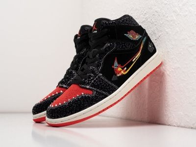 Кроссовки Nike Air Jordan 1 Mid